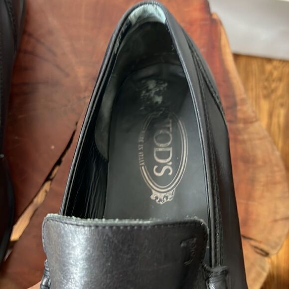 Tod’s Driving Loafers - Picture 4 of 12